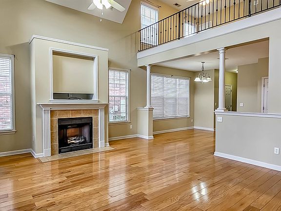 4th image of 8547 Griffin Park Dr