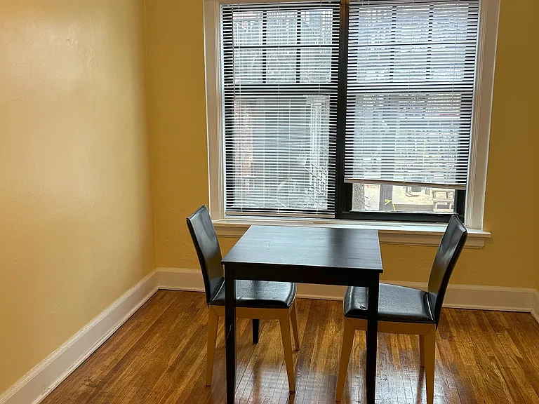 610 Summit Avenue — Photo 41