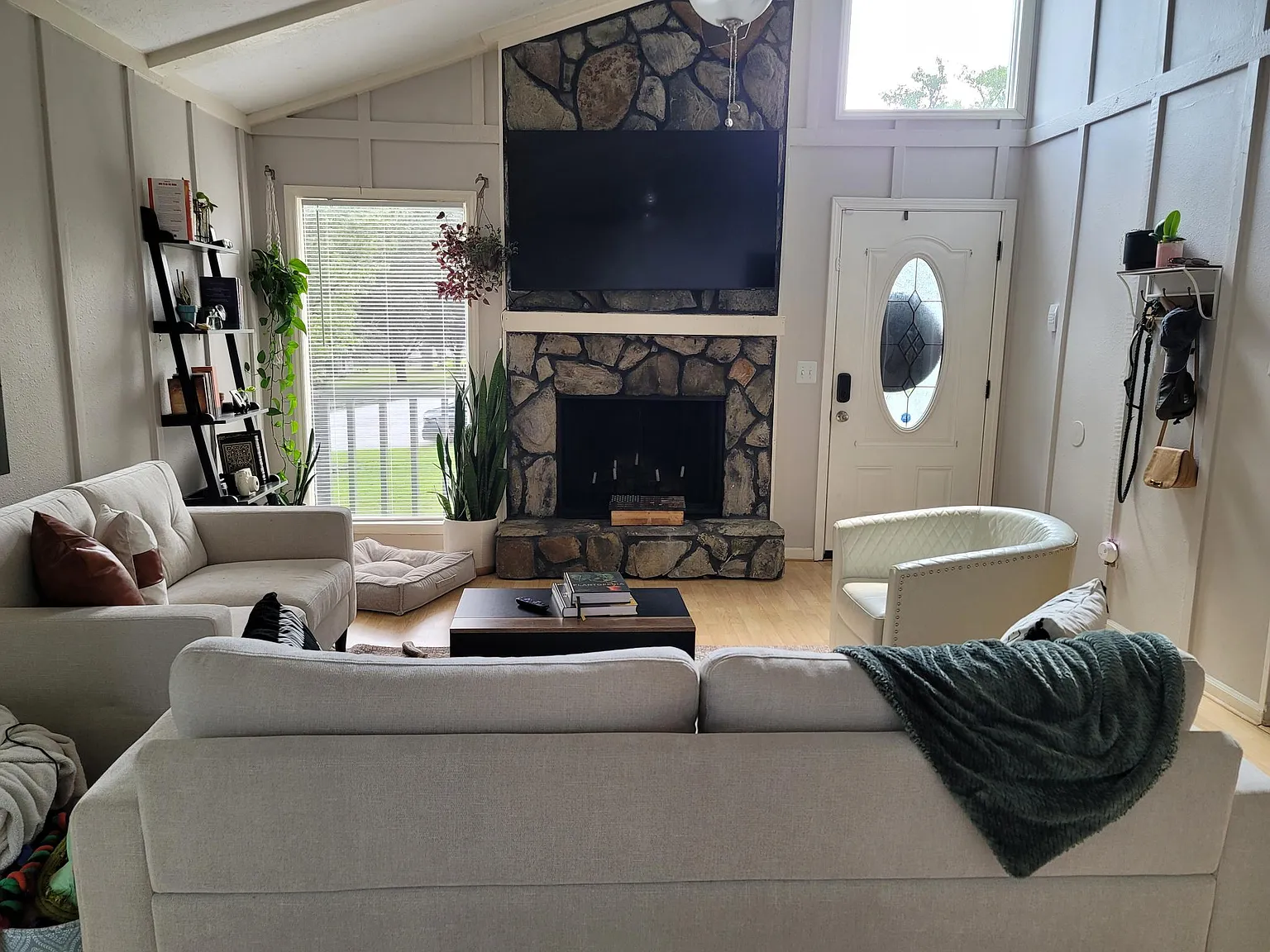 3 bed, 1144 sqft, $1,650 — Photo 4