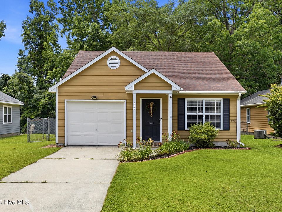 1st image of 620 S Hampton Drive