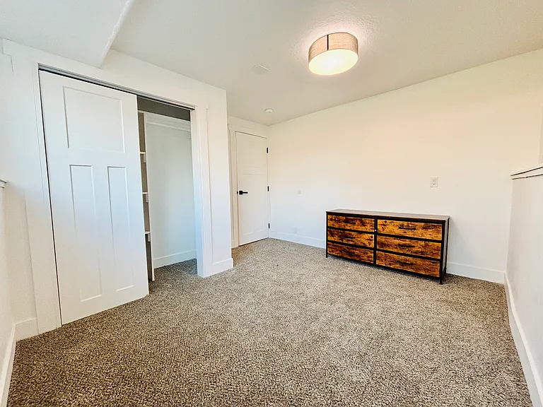 4459 S Butterfield St — Photo 5