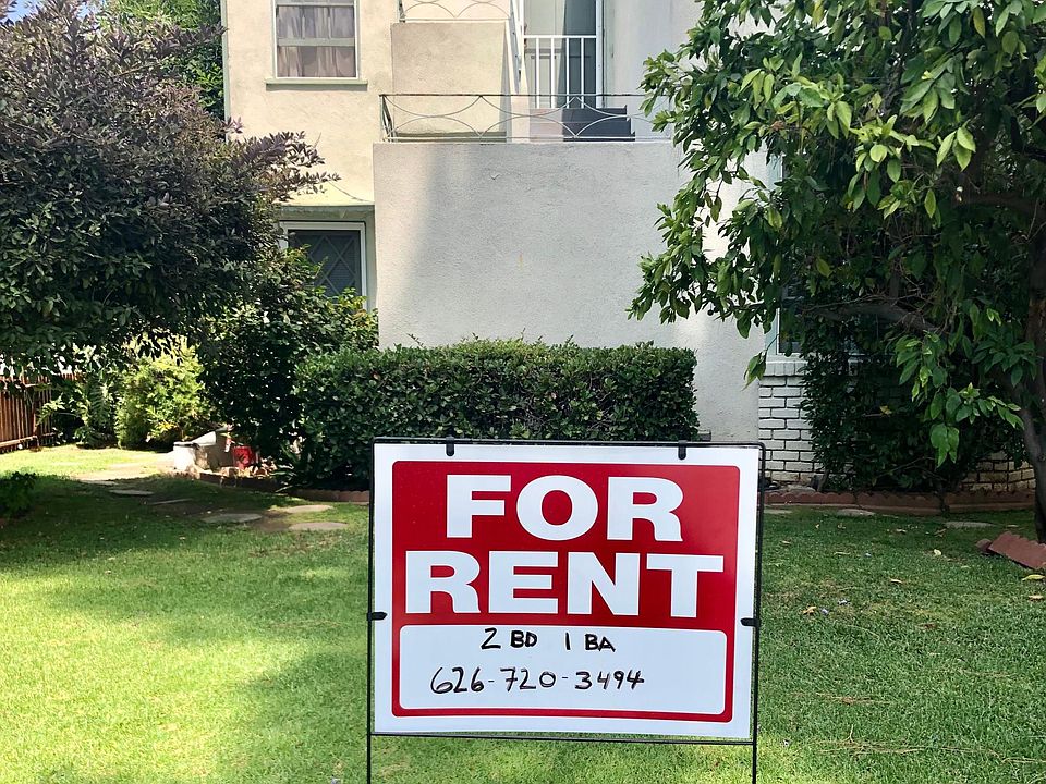1st image of 1216 1/2 W Pine St