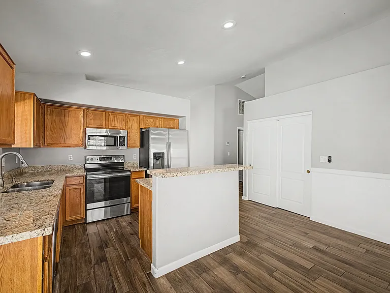 1321 N Malibu Ln — Photo 5