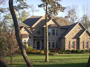 381 Miles Dr, Blue Bell, PA 19422