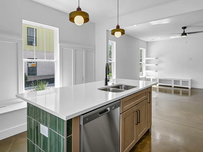 2466 Millwood Ave #A — Photo 45