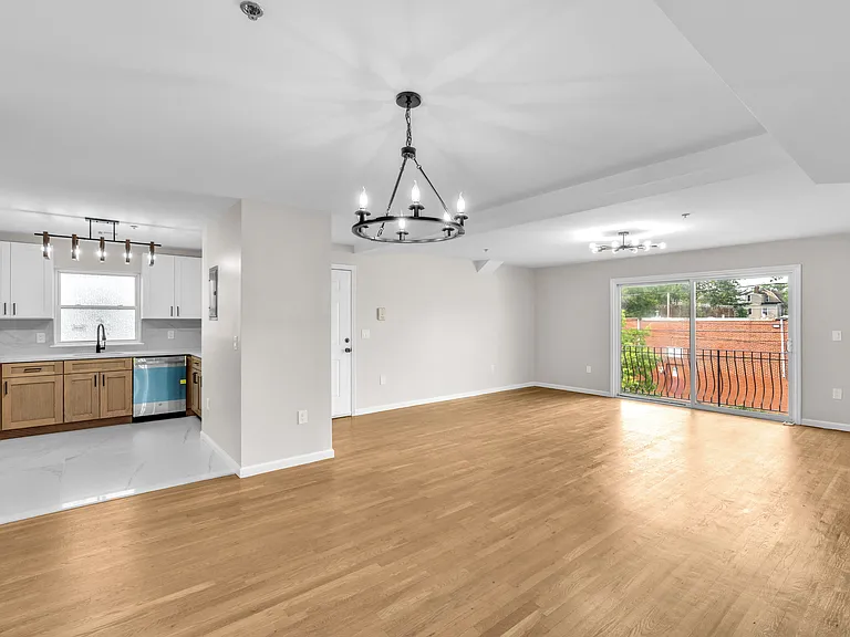 15-17 Wharton St #2 — Photo 3
