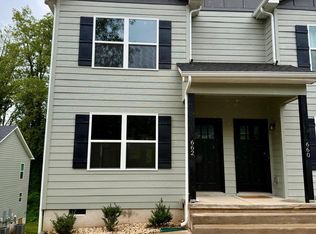2nd St SE, Hickory, NC 28602