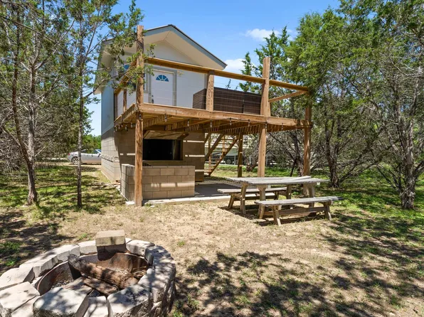 539 Rio Luna Dr, Bandera, TX 78003