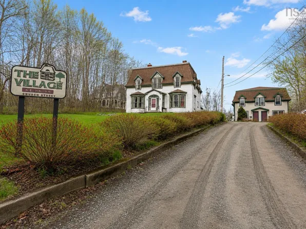 86 88 Church St #84, Antigonish, NS B2G 2E1