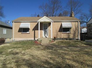 8223 Montreal Dr, Saint Louis, MO 63132
