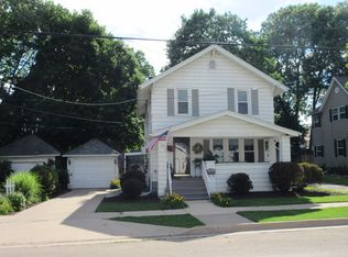 511 N Brinton Ave, Dixon, IL 61021