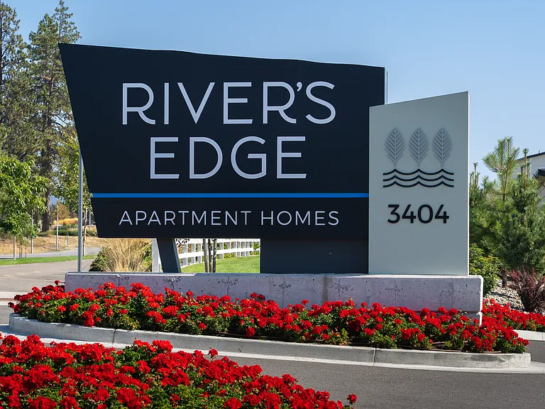 Rivers Edge Apartments — Photo 55