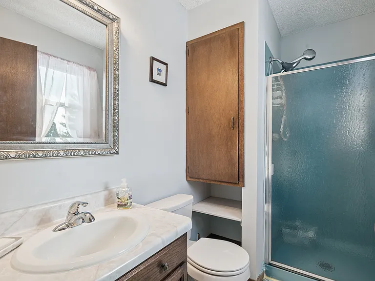 1245 Michelle Ct — Photo 23