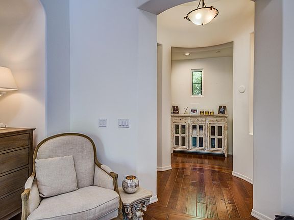 3rd image of 18650 N Thompson Peak Pkwy APT 1061