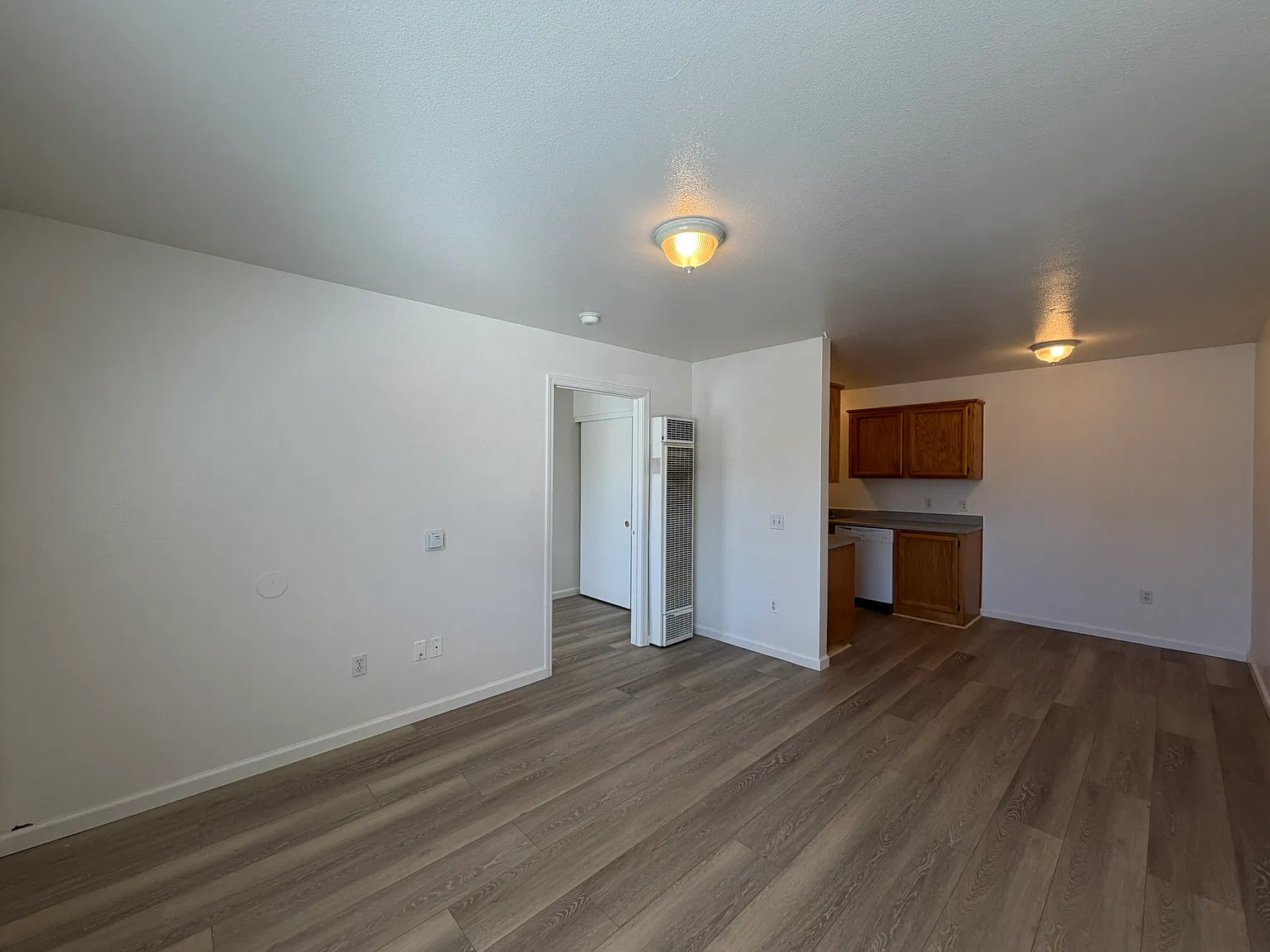 Cedar Apartments — Photo 2