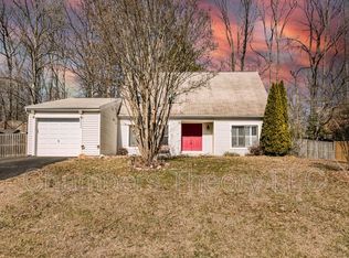 8834 Sweet Gum Pl, Springfield, VA 22153