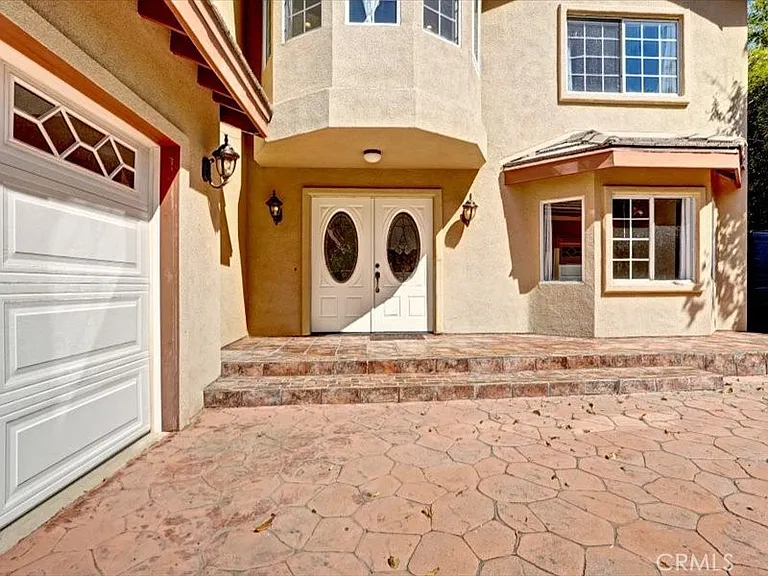5224 Woodlake Ave — Photo 4