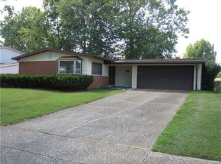 1675 Horseshoe Dr, Florissant, MO
