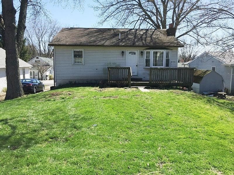 1st image of 2675 E Park St