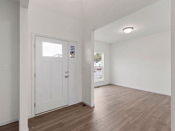 3rd image of 289 Osprey Ct