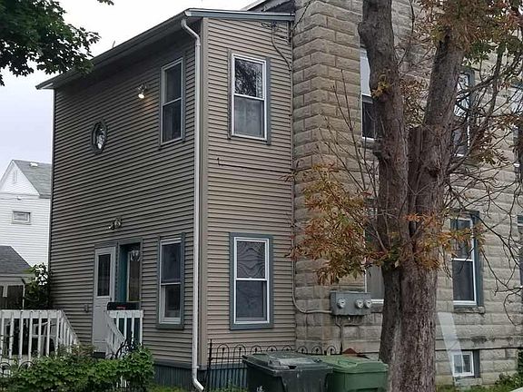 3rd image of 202 Columbia St