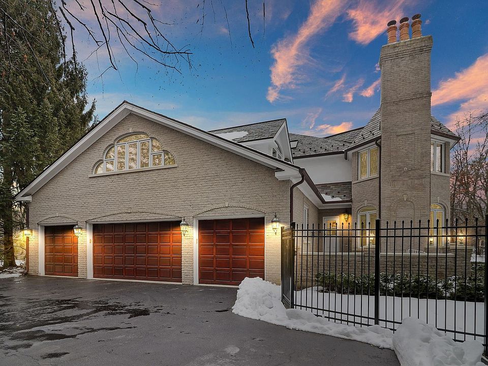 1st image of 580 Oak Knoll Dr