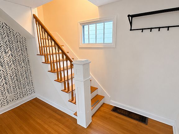 3rd image of 1310 E 10th St