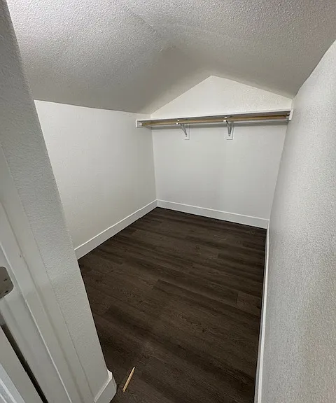 720 Brighton Ave #9 — Photo 4