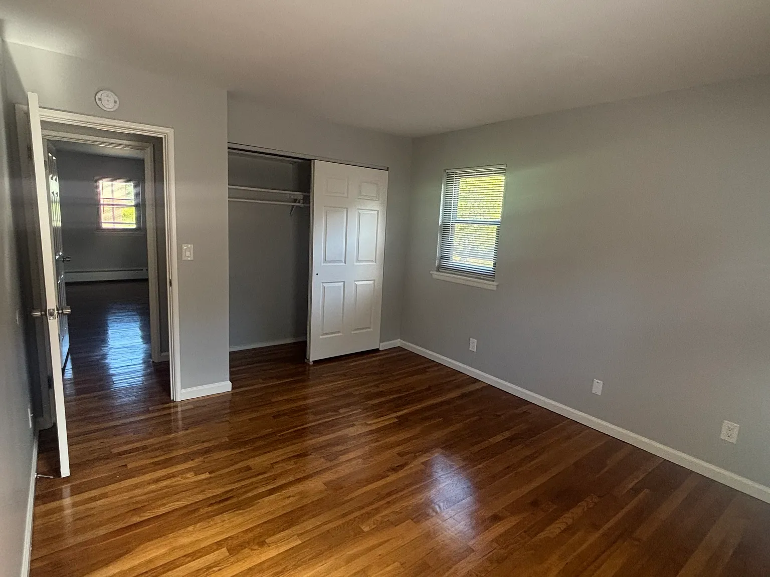 2 bed, 823 sqft, $2,100 — Photo 2