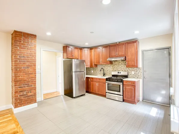180 Willow St #1, Waterbury, CT 06710