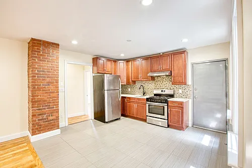 180 Willow St #1 Photo 1