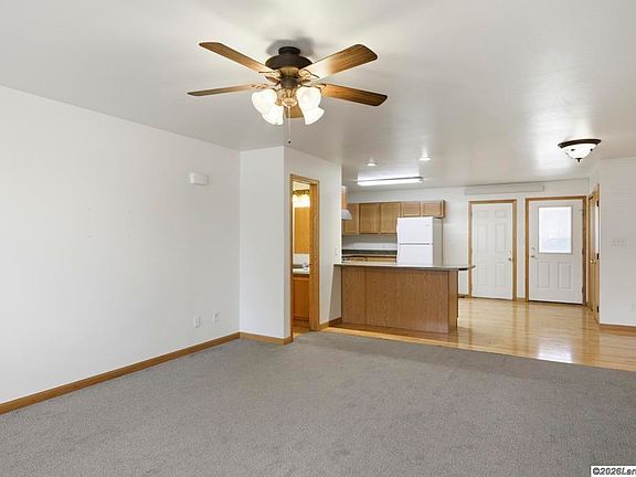 4th image of 1702 Walsh Ct APT C