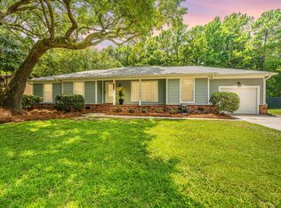 1045 Law Ln, Mount Pleasant, SC 29464