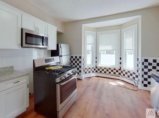 121 George St #1E, Roxbury, MA 02119