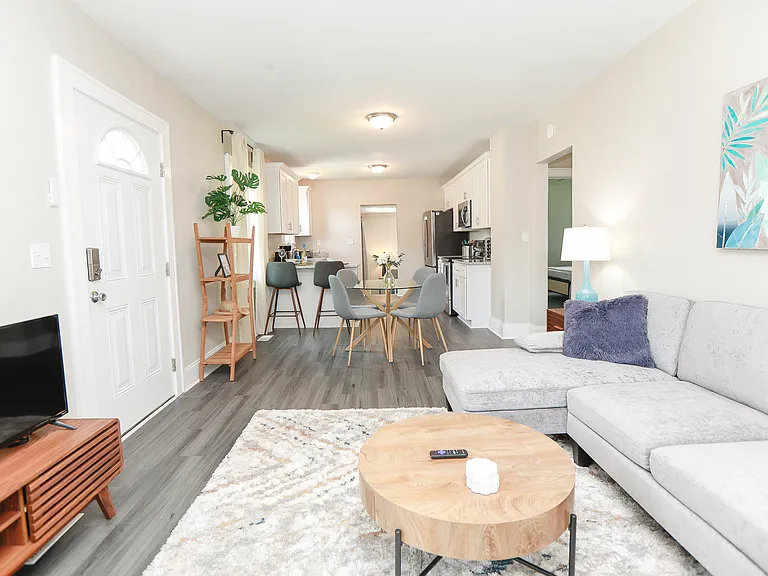 3820 Essex Cir #A-1 — Photo 5
