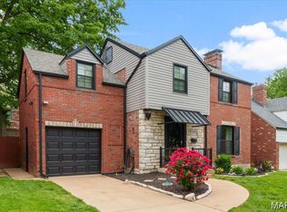 7481 Drexel Dr, Saint Louis, MO 63130