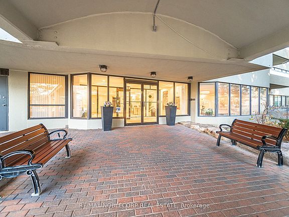 3rd image of 22 Hanover Rd Unit 1107