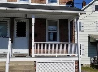 39 E High St, Nazareth, PA 18064