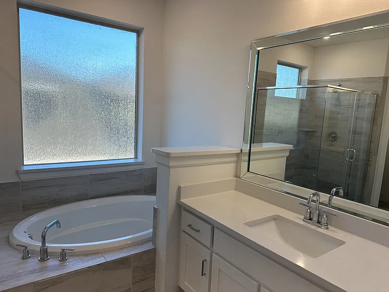 8215 Manoa Dr — Photo 25