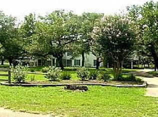 1050 Buescher Rd, Columbus, TX 78934