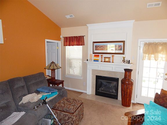 4th image of 1843 Lillywood Ln