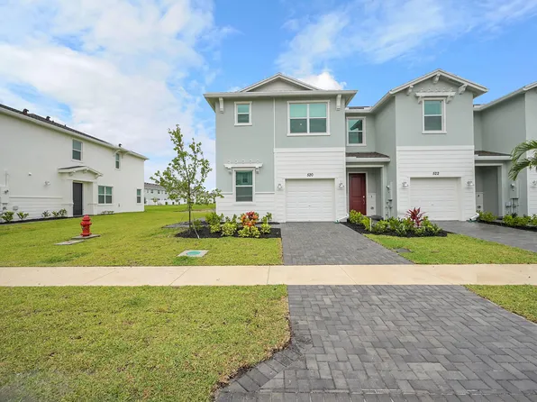 520 SE Rivergrass Street, Port St Lucie, FL 34984