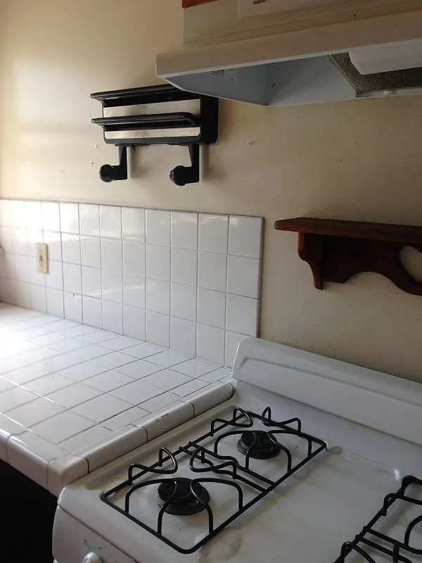 2 bed, 1.0 bath, 950 sqft, $2,195 — Photo 2