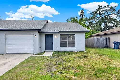 120 W Towne Pl Photo 1