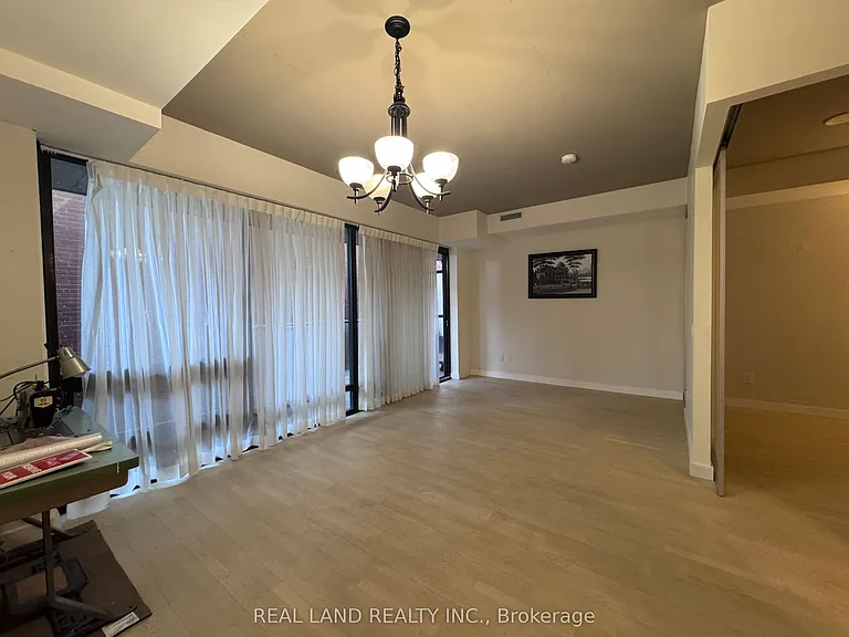 246 Logan Ave #303 — Photo 13