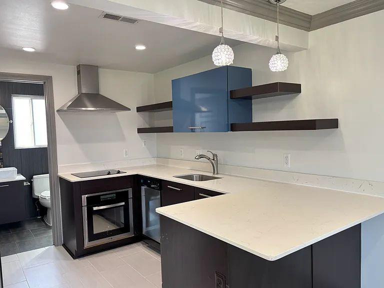 35 South Luxury Living Apartments — Photo 20