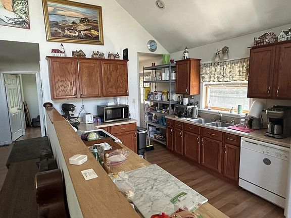 4th image of 30 Steamboat Road