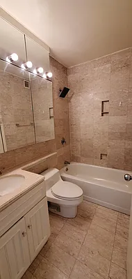 Rented by Luxury Habitat | media 6