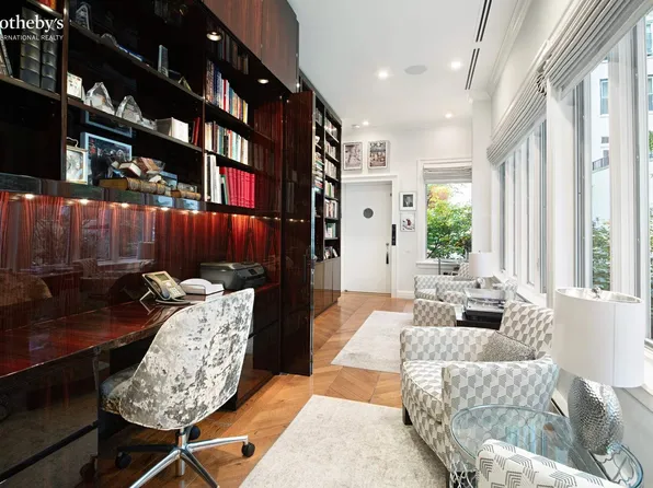 67 East 82nd Street image 5 of 25