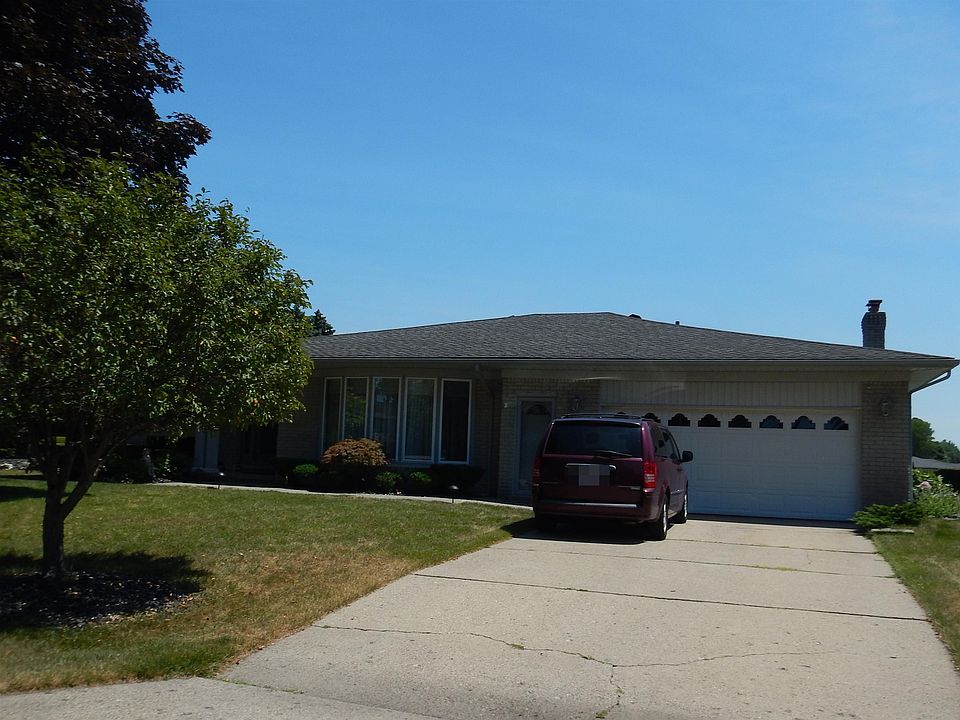 1st image of 54442 Franklin Dr